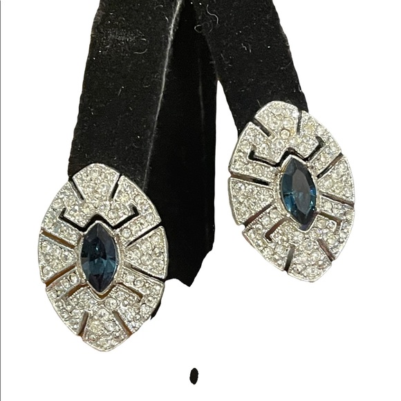 Vintage clear & blue crystal tear drop fancy party earrings - Picture 4 of 8